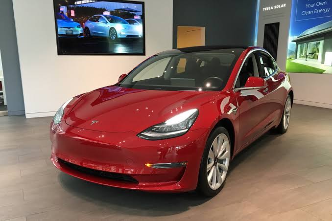So you're buying a Tesla Model 3 - What accessories should you get?